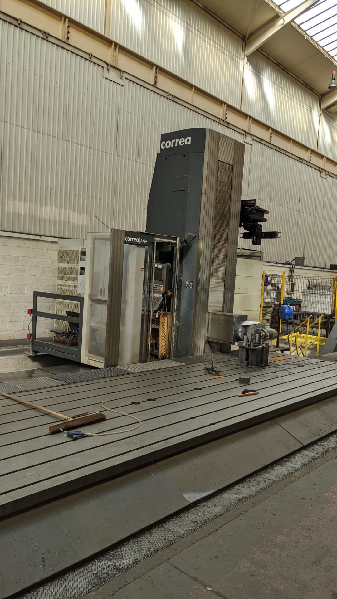 2011 Correa Axia moving column milling machine, serial no. 785075. Total machine weight 62 tonne. - Image 43 of 47