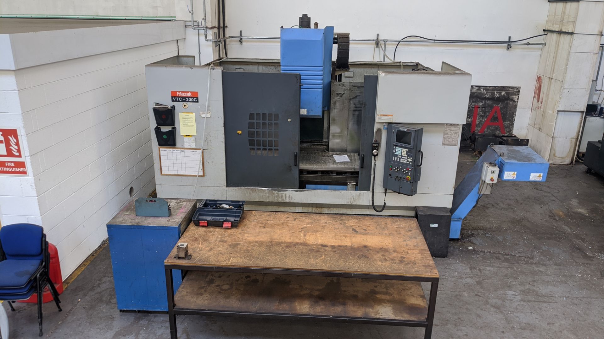 2001 Mazak VTC-300C machining centre with Mazatrol 640M controller. This lot recently had the - Image 2 of 28