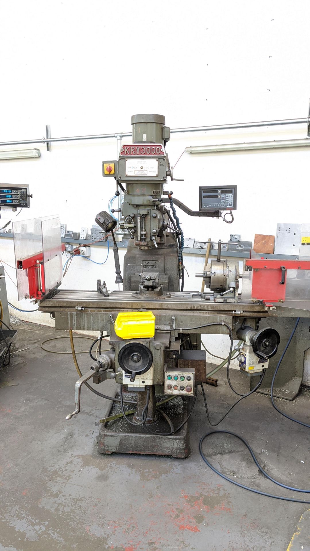 King Rich KRV3000-SLV milling machine with Newall DP700 controller including tooling/ancillary items