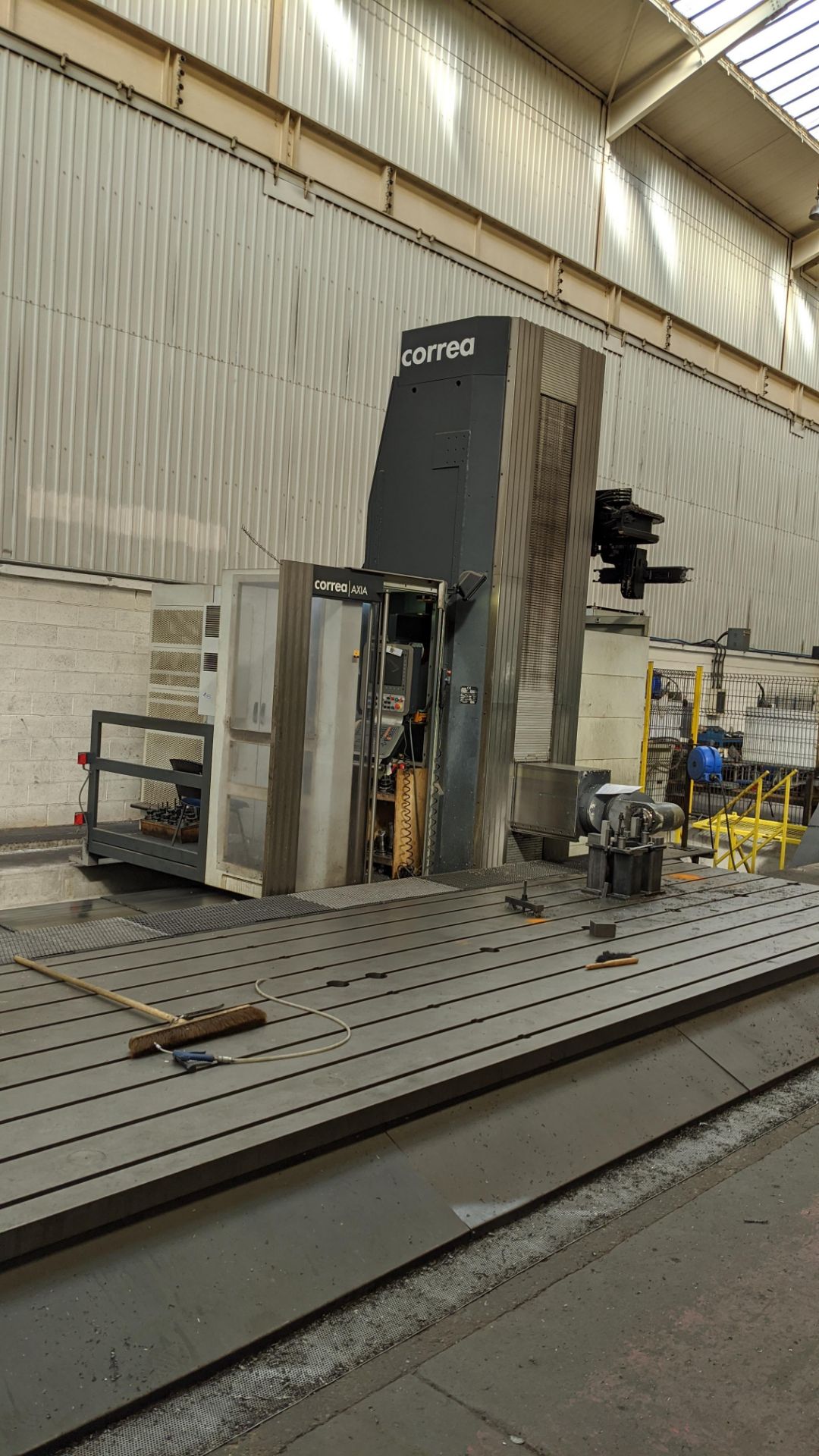 2011 Correa Axia moving column milling machine, serial no. 785075. Total machine weight 62 tonne. - Image 44 of 47