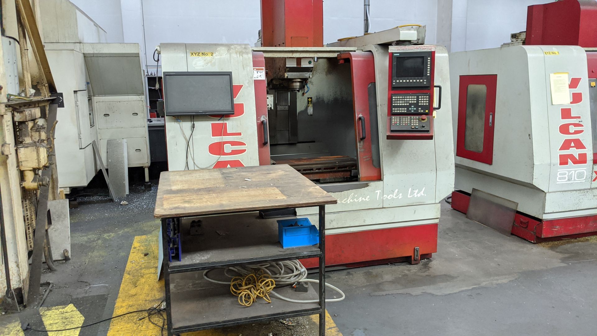 2001 XYZ model VC-810 machining centre, serial no. V0012462. This lot includes swing-out Siemens - Image 14 of 18