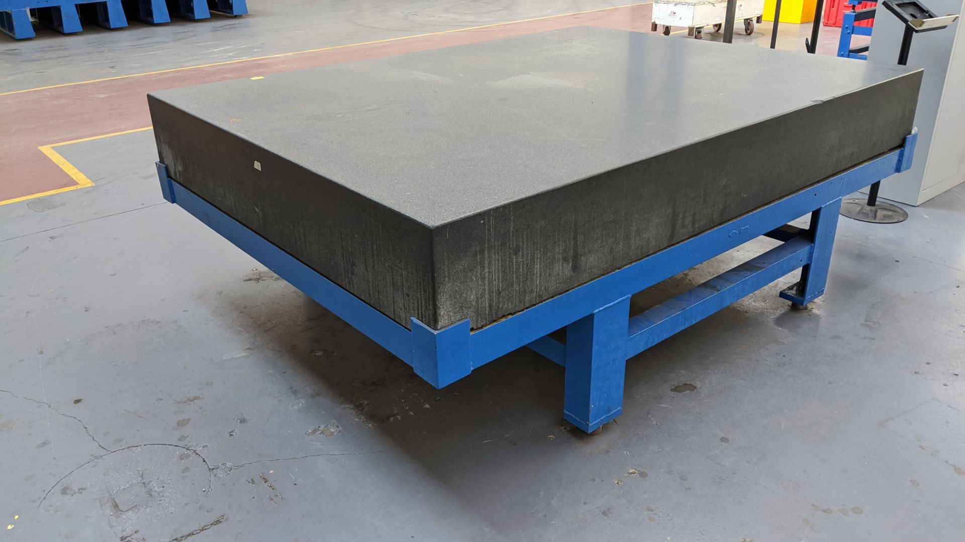 Large granite table on metal frame with adjustable feet. Granite block measures approx. 2440mm x - Image 7 of 8