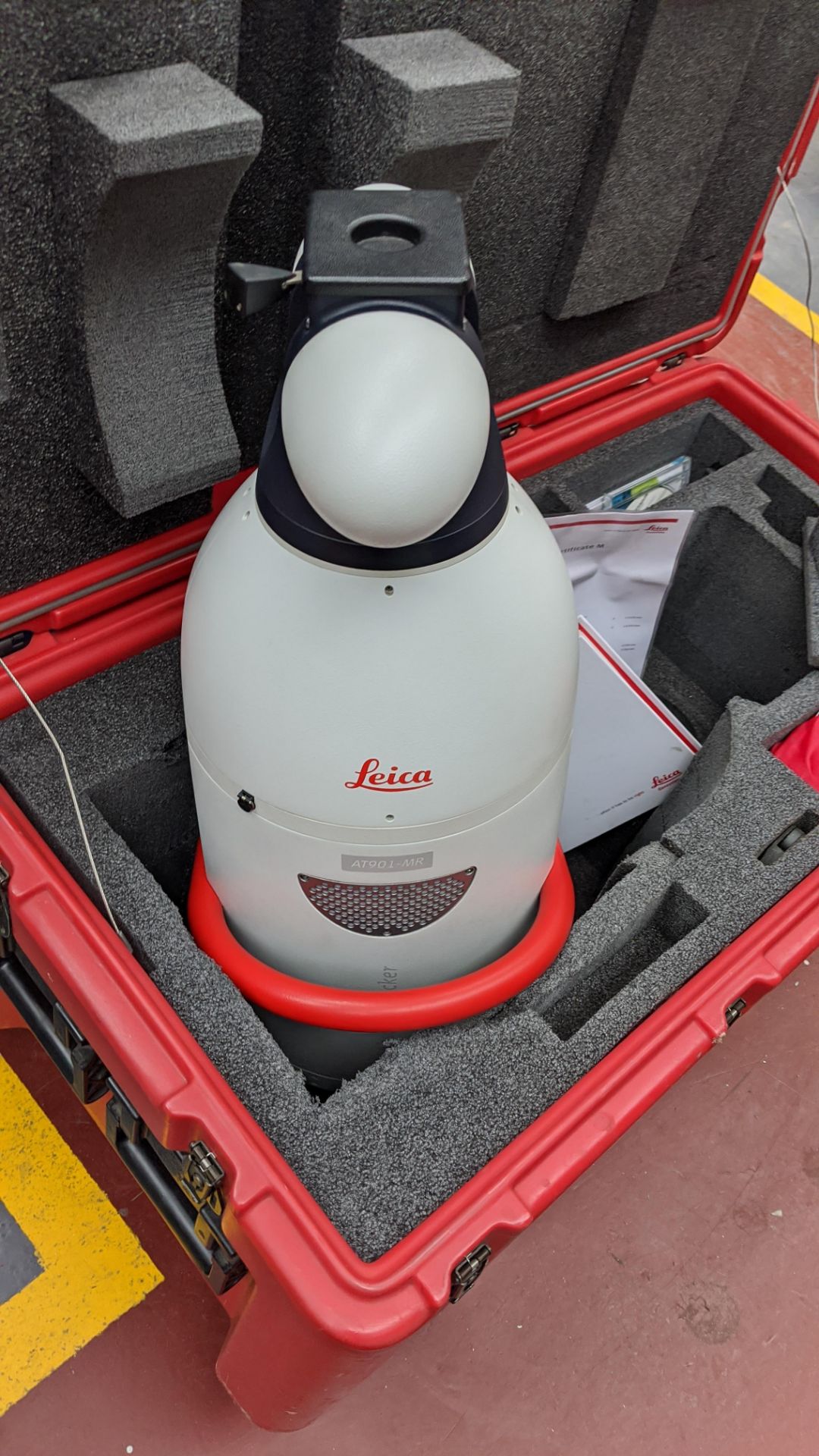 Leica model AT901-MR laser tracker, serial no. 3880. This lot includes large carry case & - Image 6 of 15