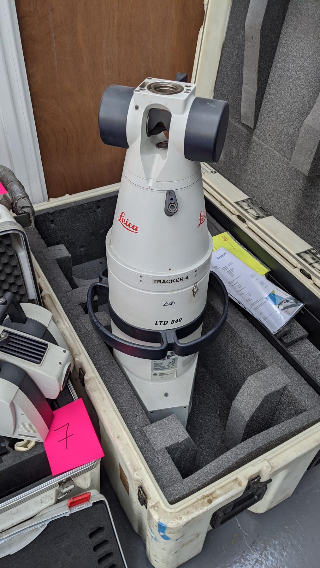 Leica model LTD840 laser tracker, serial no. 2250. This lot includes a case for the tracker, T-Cam - Image 6 of 26