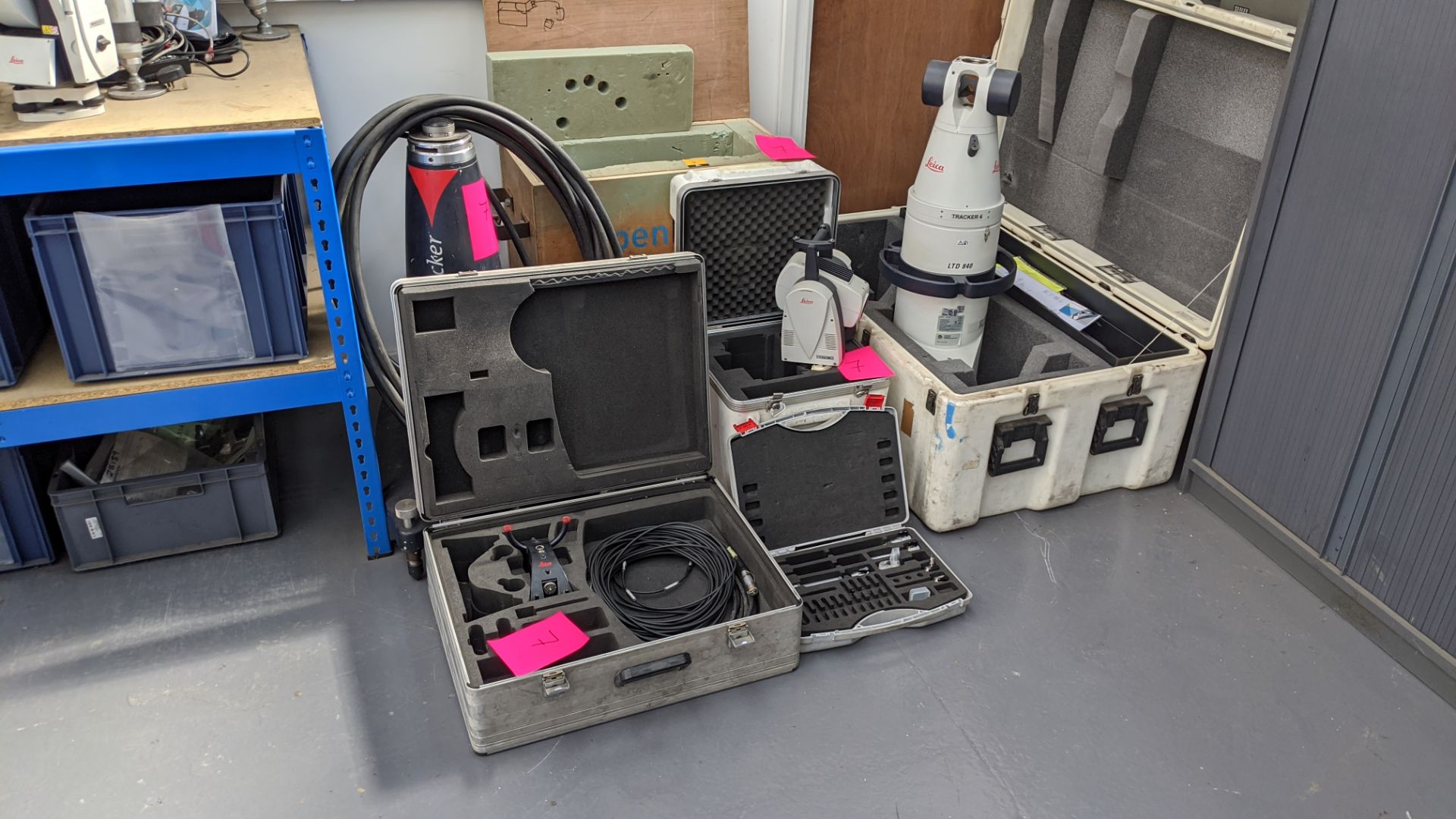 Leica model LTD840 laser tracker, serial no. 2250. This lot includes a case for the tracker, T-Cam - Image 3 of 26