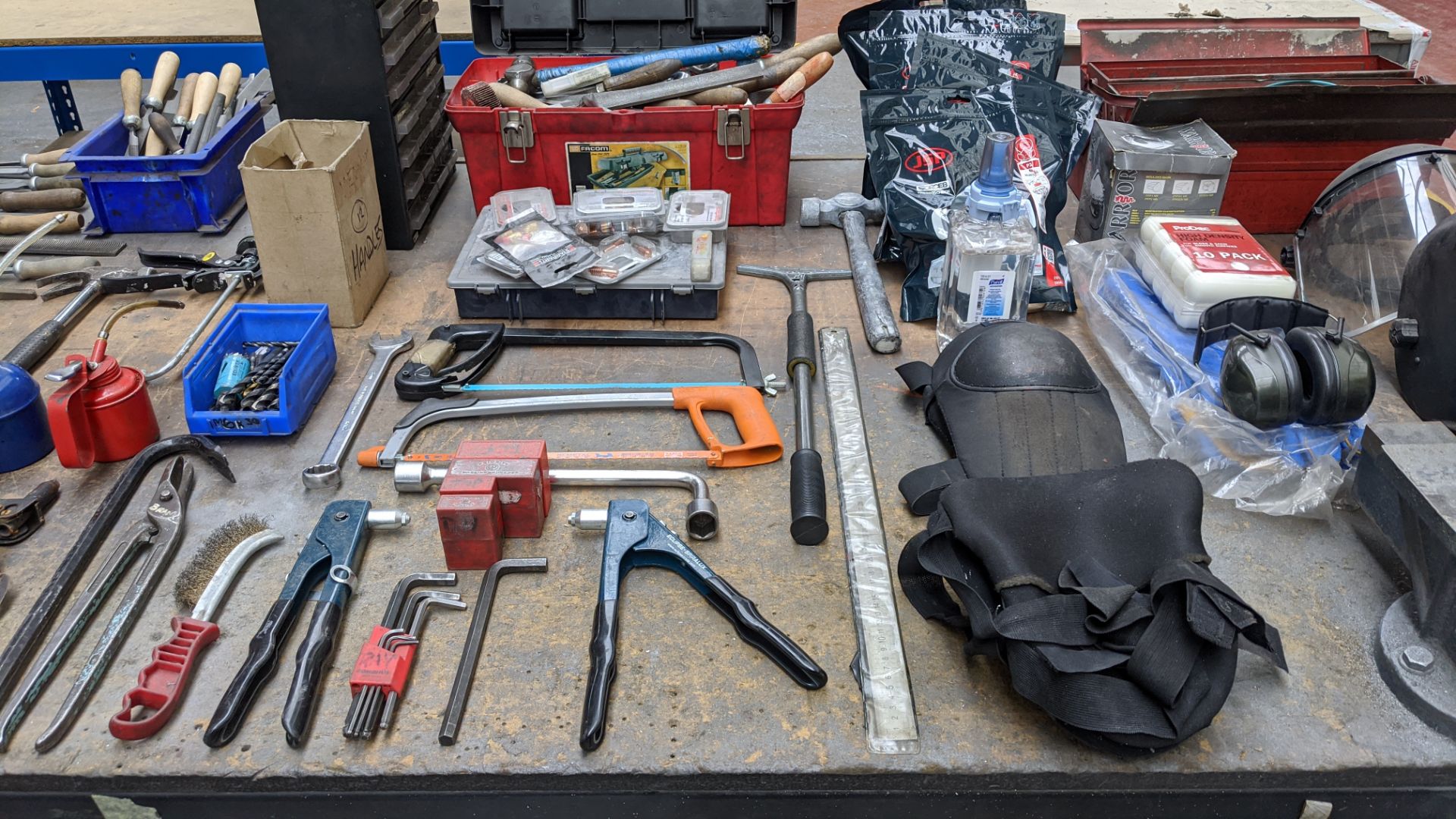Bench & contents including vice, hand tools, riveting equipment, face masks & other PPE, chisels & - Image 4 of 12