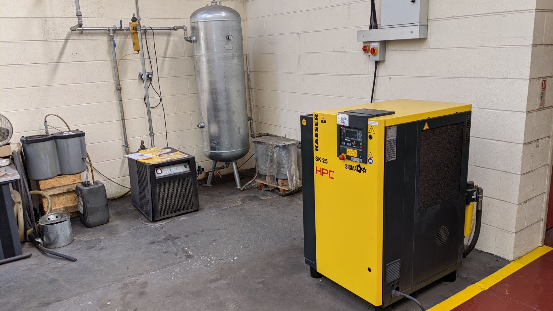 Compressor system comprising HPC Sigma model SK25 compressor (date of manufacture October 2018) plus