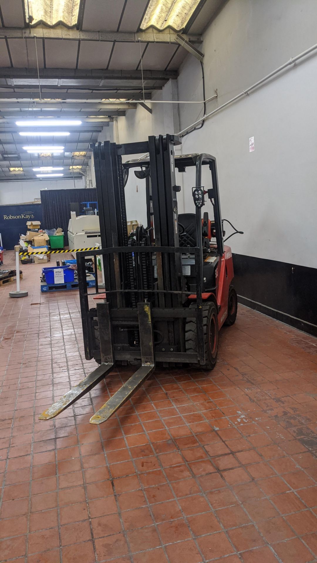 2017 Hangcha gas forklift truck model XF35L. - Image 6 of 17