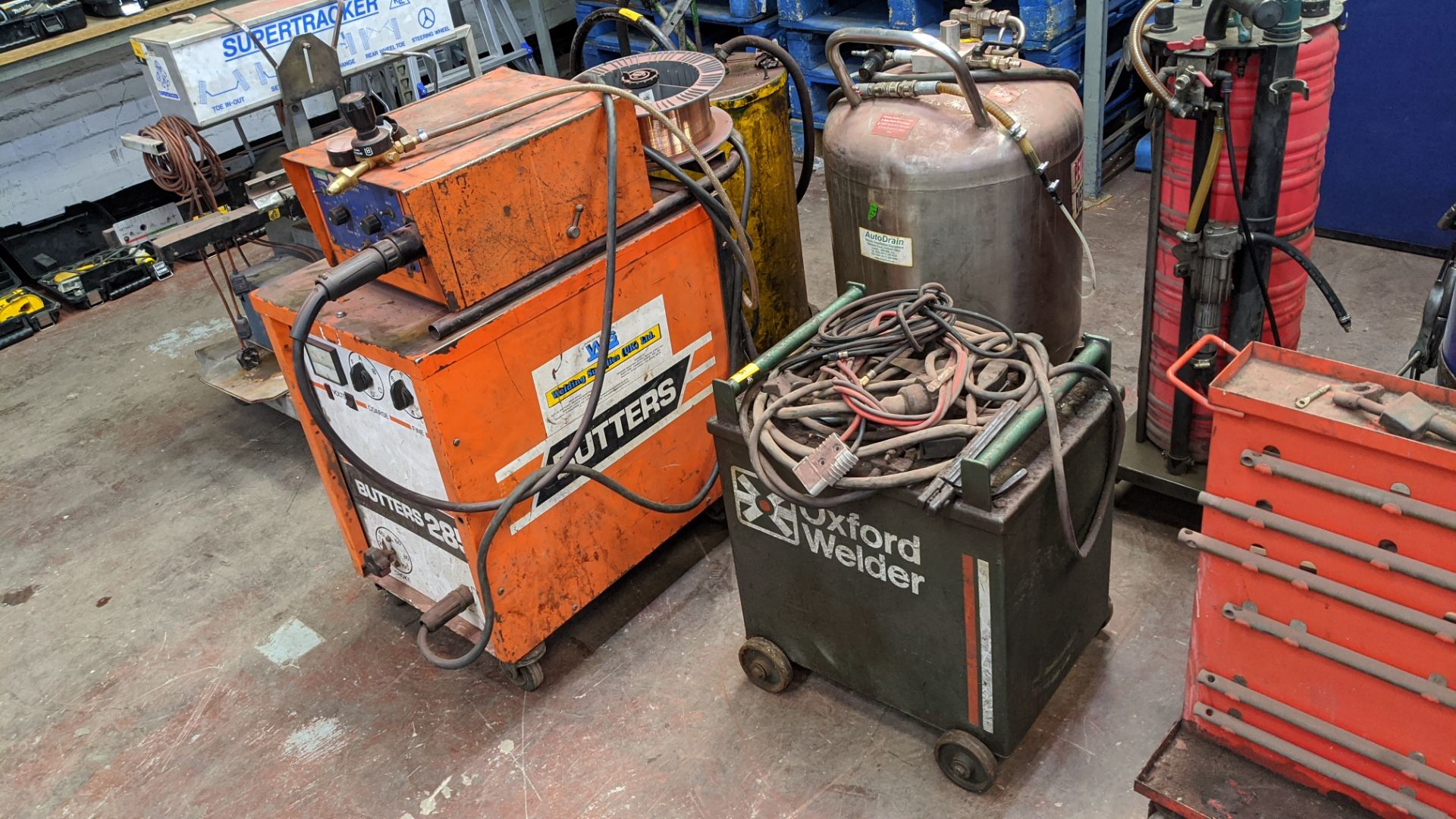 Welding lot comprising Butters 285 welder plus feeder & Oxford welder. Lots 22 - 53 are all