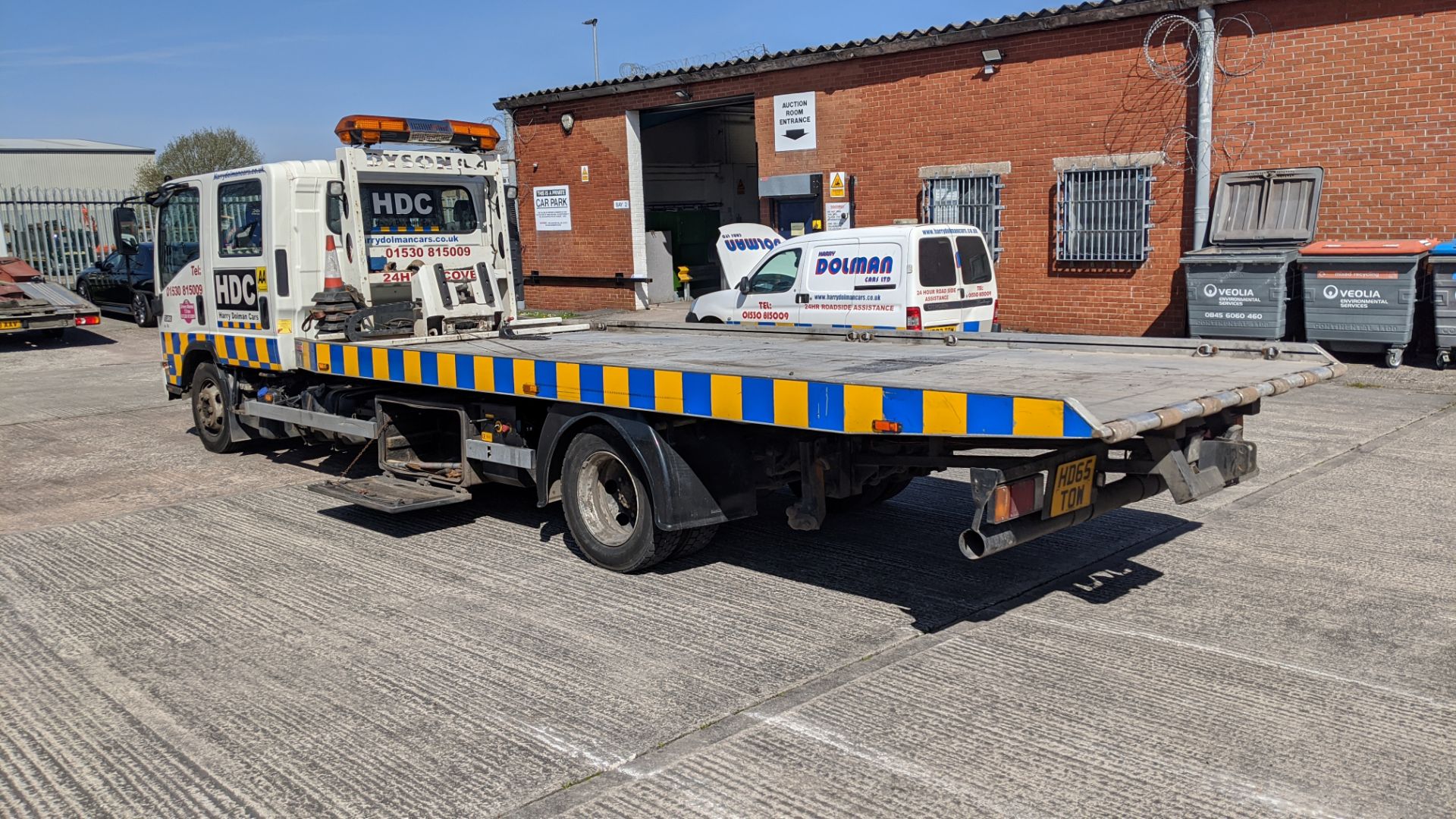 HD65 TOW Isuzu Trucks Forward N75.190 breakdown truck, 5193cc engine. Colour: White. First - Image 5 of 31