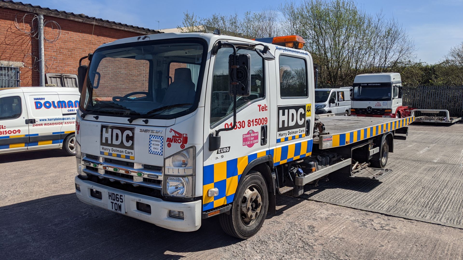 HD65 TOW Isuzu Trucks Forward N75.190 breakdown truck, 5193cc engine. Colour: White. First - Image 3 of 31