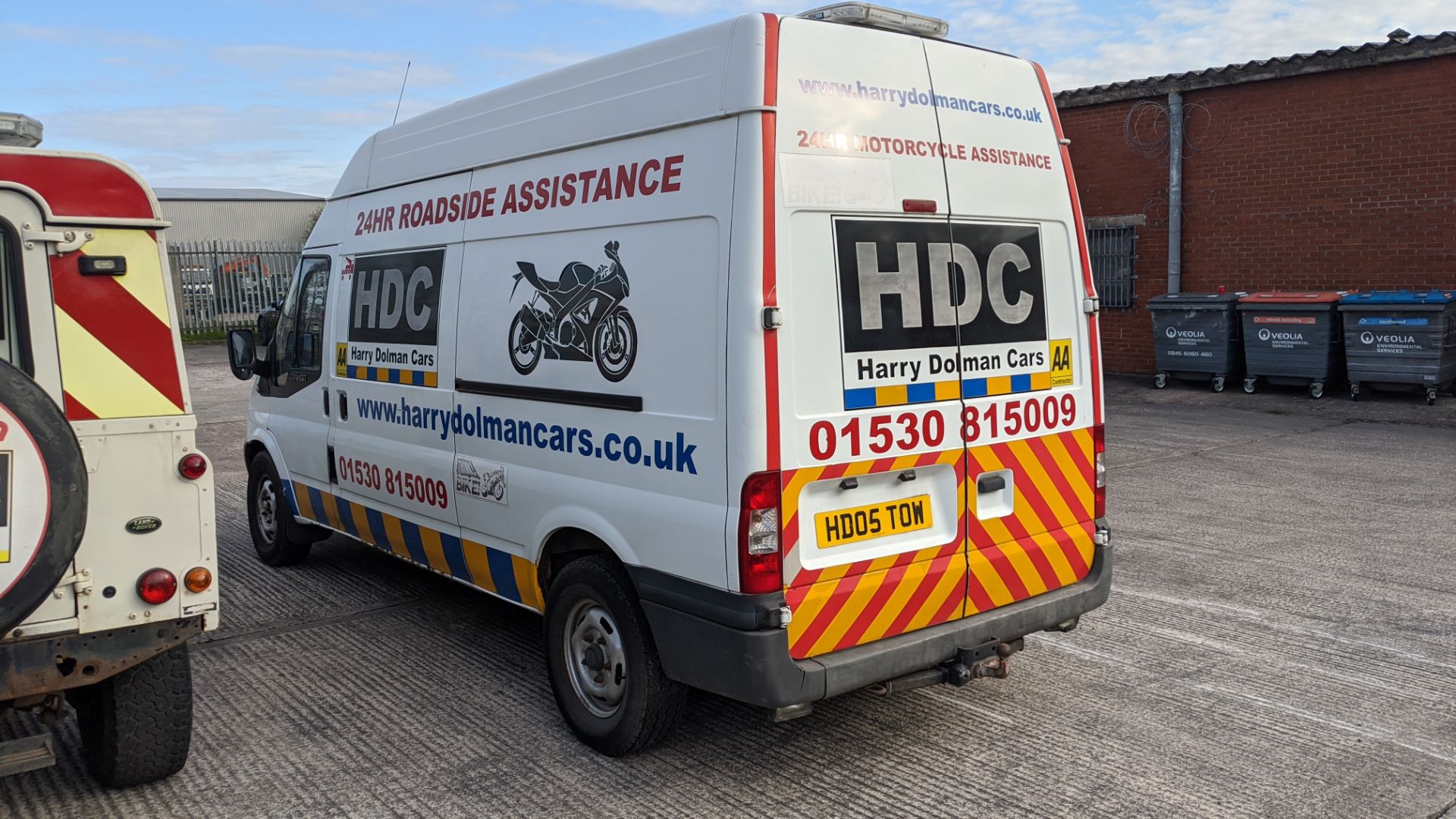 HD05 TOW Ford Transit 100 T350L RWD panel van, 2402cc diesel engine. Colour: White. First - Image 7 of 25