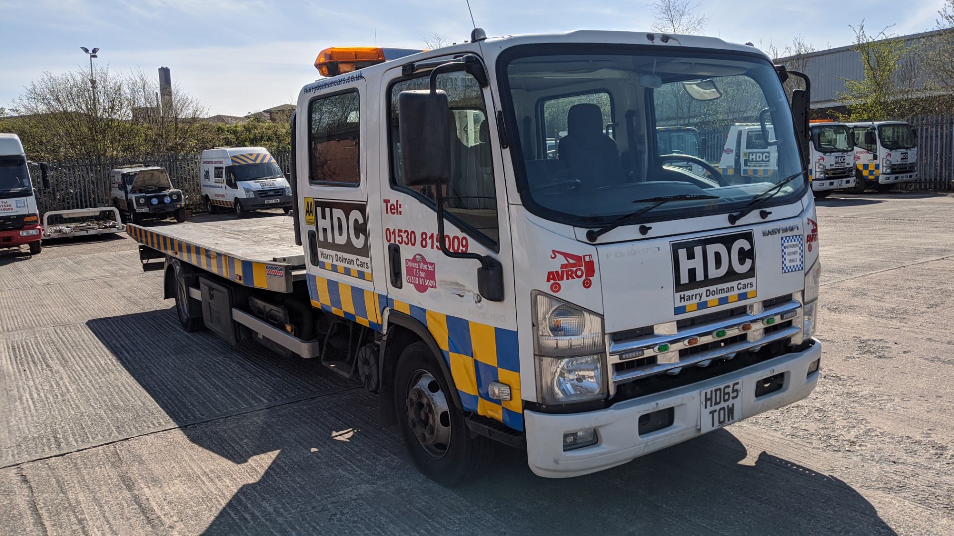 HD65 TOW Isuzu Trucks Forward N75.190 breakdown truck, 5193cc engine. Colour: White. First - Image 19 of 31