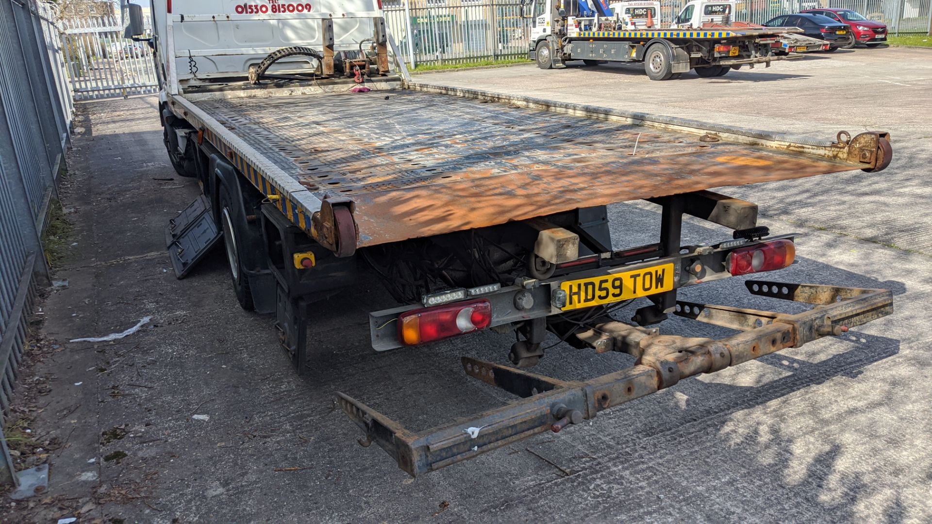 HD59 TOW Renault Trucks Midlum breakdown truck, 4764cc diesel engine. Colour: White. First - Image 19 of 46