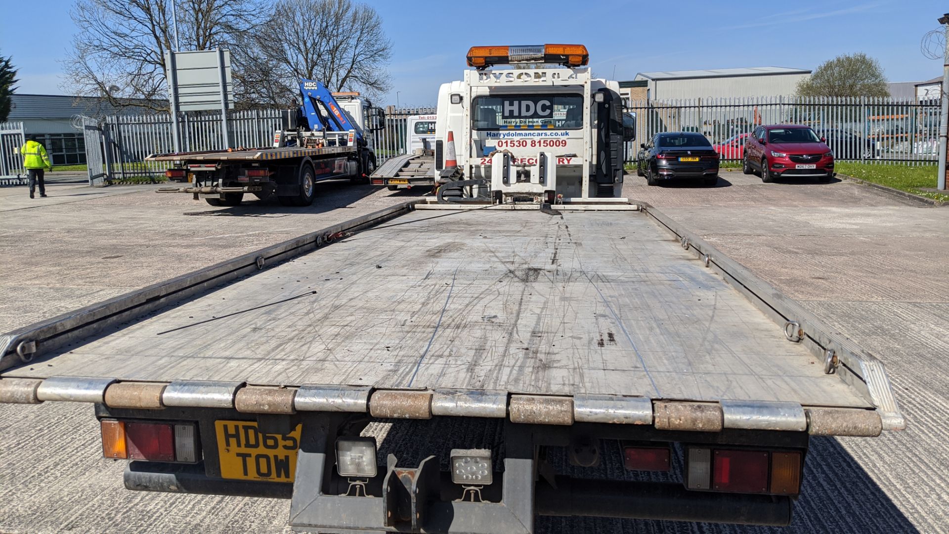 HD65 TOW Isuzu Trucks Forward N75.190 breakdown truck, 5193cc engine. Colour: White. First - Image 10 of 31