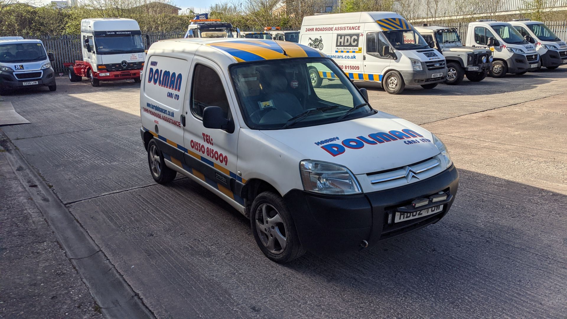 HD02 TOW Citroen Berlingo 600 HDI LX 92 car derived van, 1560cc diesel engine. Colour: White.