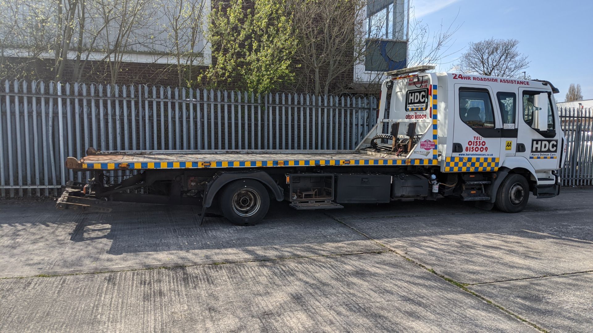 HD59 TOW Renault Trucks Midlum breakdown truck, 4764cc diesel engine. Colour: White. First - Image 25 of 46