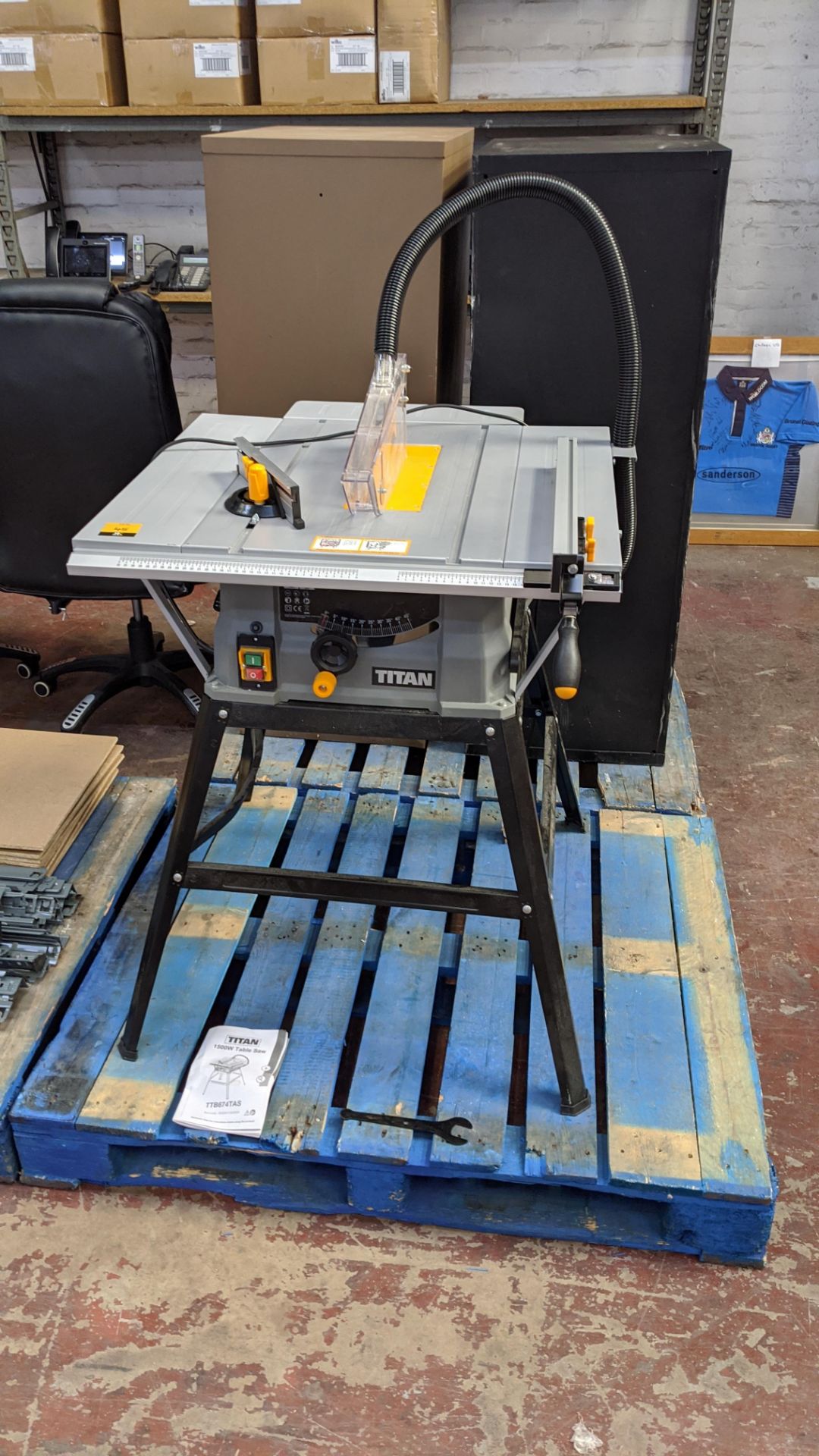 Titan 1500w table saw model TTB674TAS. Lots 22 - 53 are all located inside our warehouse. Please - Image 3 of 7