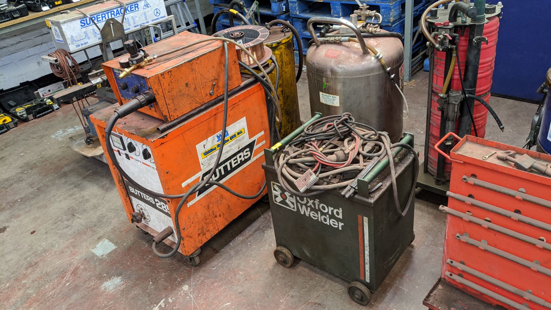 Welding lot comprising Butters 285 welder plus feeder & Oxford welder. Lots 22 - 53 are all - Image 2 of 7