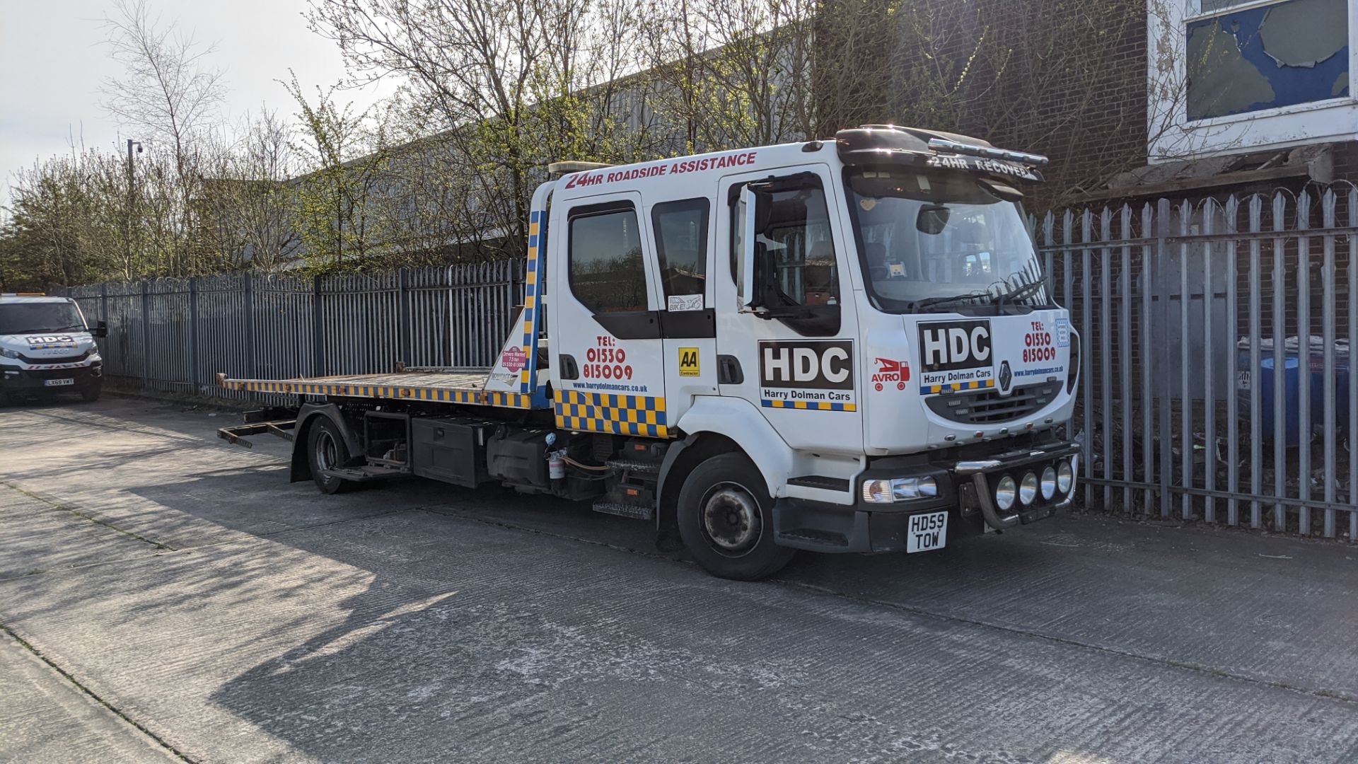 HD59 TOW Renault Trucks Midlum breakdown truck, 4764cc diesel engine. Colour: White. First - Image 2 of 46