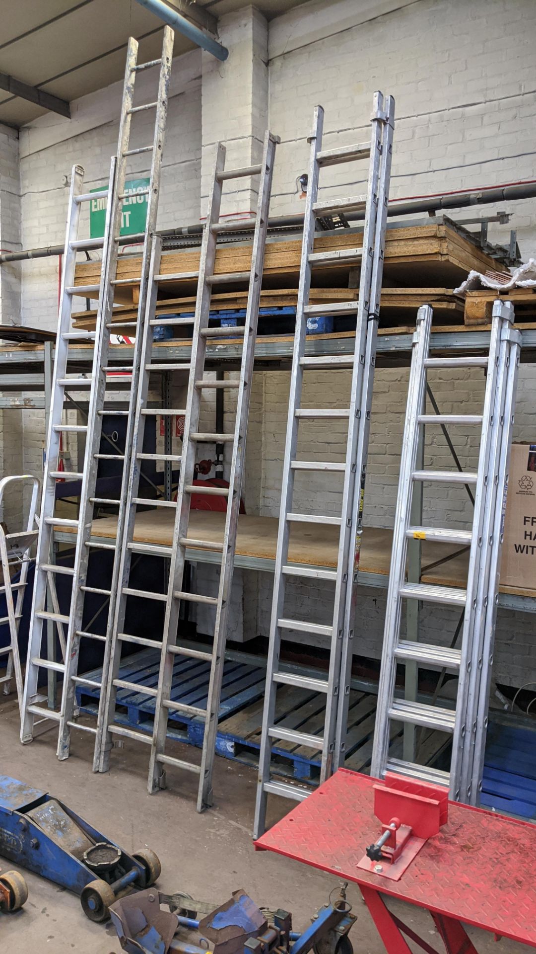 Quantity of ladders comprising triple rung ladder, double rung ladder, 4 individual rung ladders & 2 - Image 4 of 6