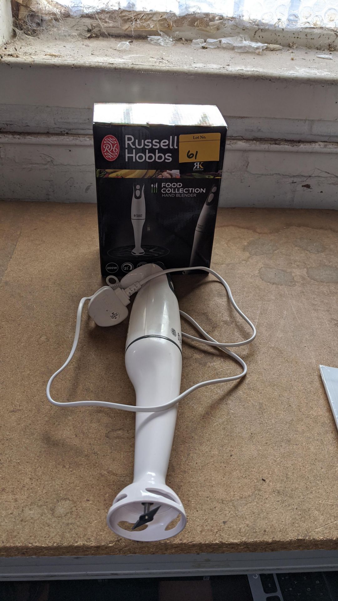 Russell Hobbs handheld stick blender including box. IMPORTANT: This auction is strictly subject to a