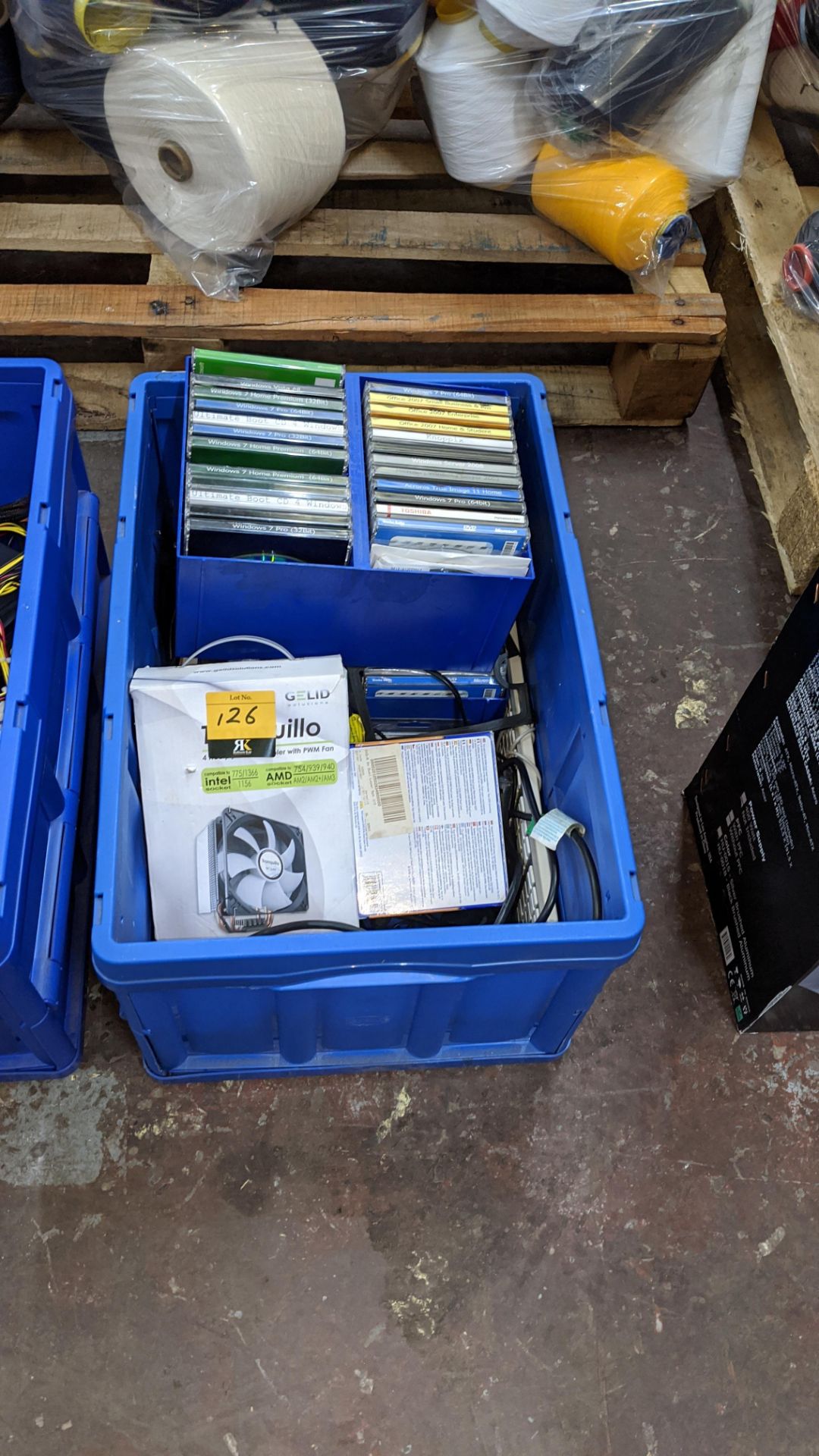 The contents of a crate of software & other assorted computer related items. IMPORTANT: This auction