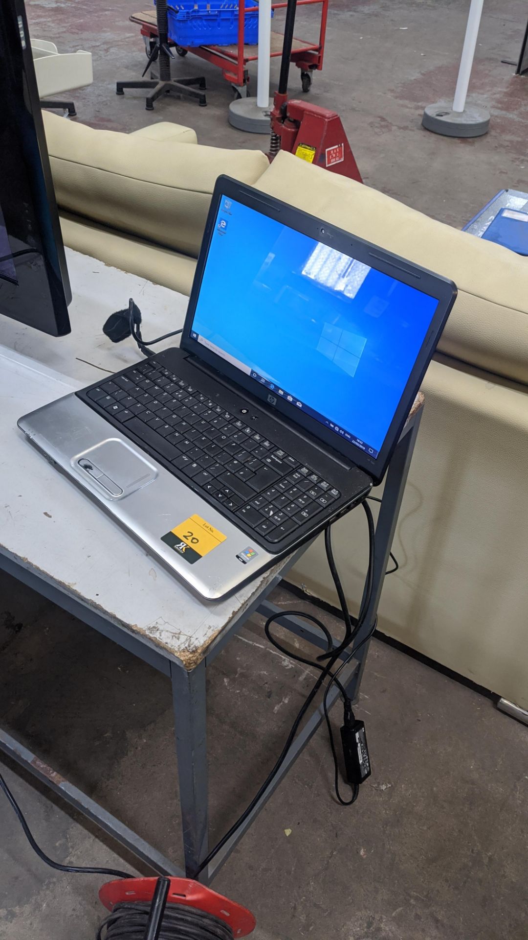 HP Notebook computer with powerpack/charger. IMPORTANT: This auction is strictly subject to a two - Image 8 of 8