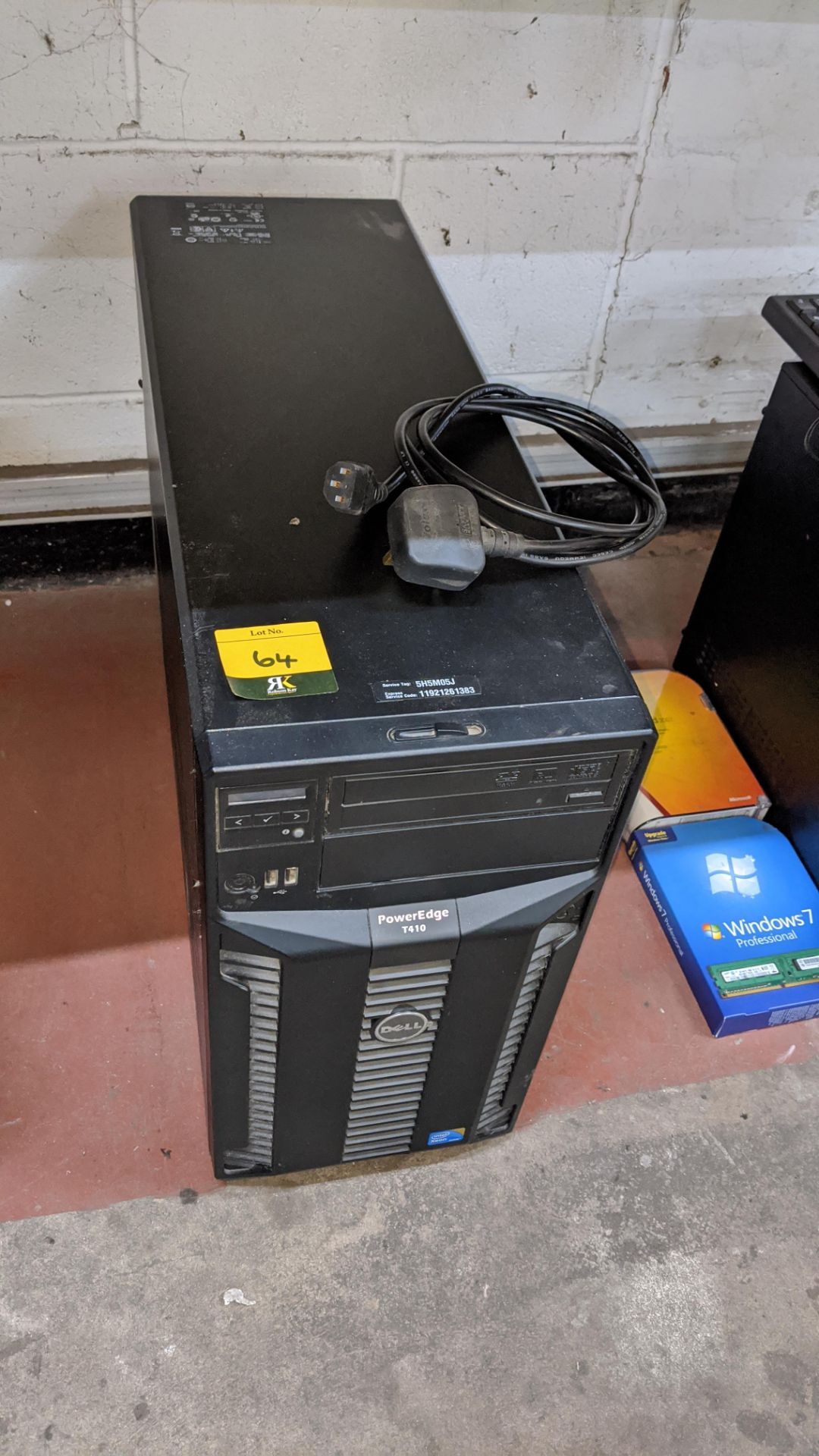 Dell PowerEdge T410 Xeon powered server. NB no hard drive. IMPORTANT: This auction is strictly