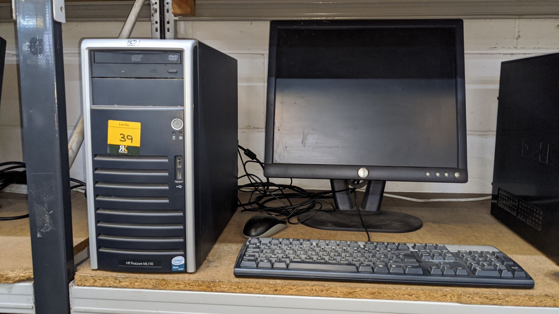 HP Proliant ML110 Xeon server with keyboard, monitor & mouse. IMPORTANT: This auction is strictly