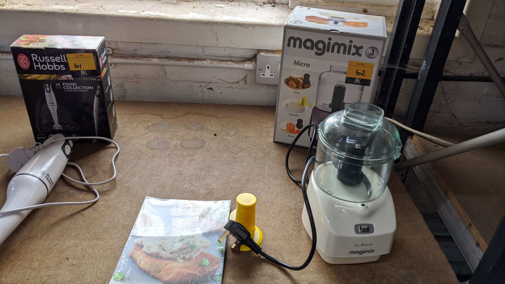 Magimix micro processor including box, recipe book/instructions & spare blade. IMPORTANT: This - Image 2 of 6