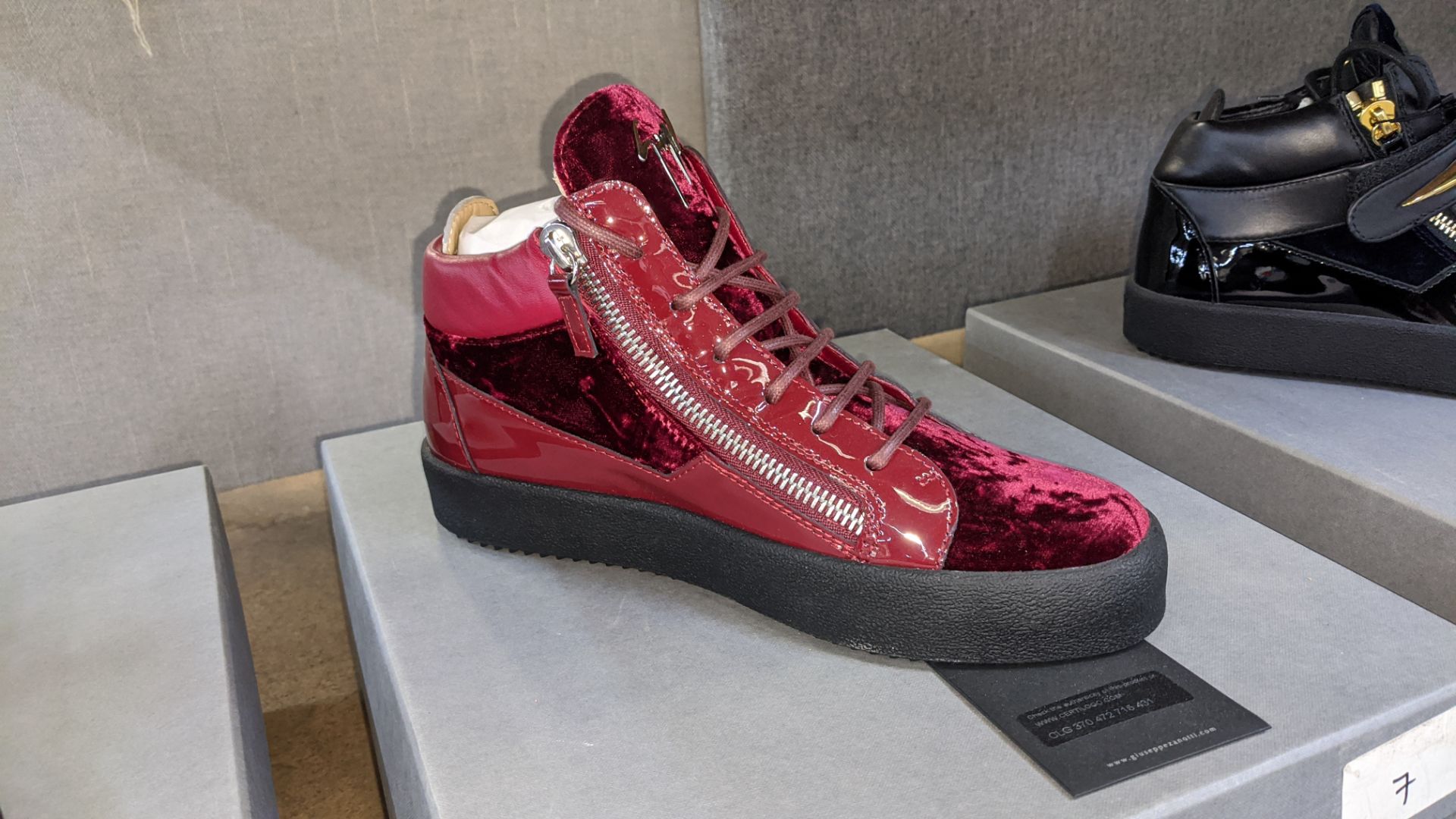 Pair of Giuseppe Zanotti High Top trainers, product code RU70010 colour Bordeaux (red) size EU41/ - Image 3 of 6
