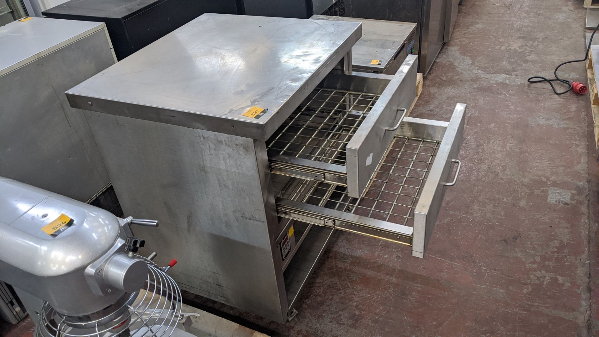 Stainless steel mobile soup oven. IMPORTANT: This auction is strictly subject to a two day payment - Image 3 of 4