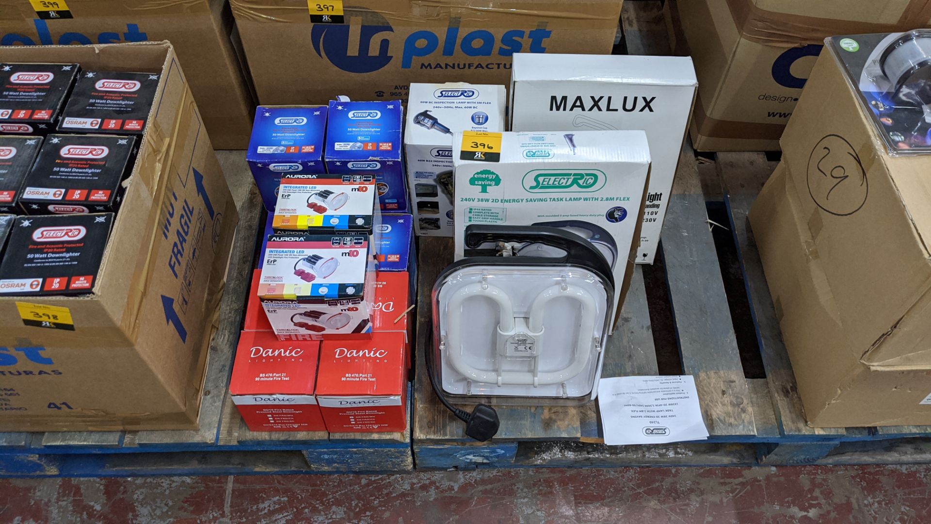 Quantity of assorted lighting products IMPORTANT: You must not bid unless you can pay and collect
