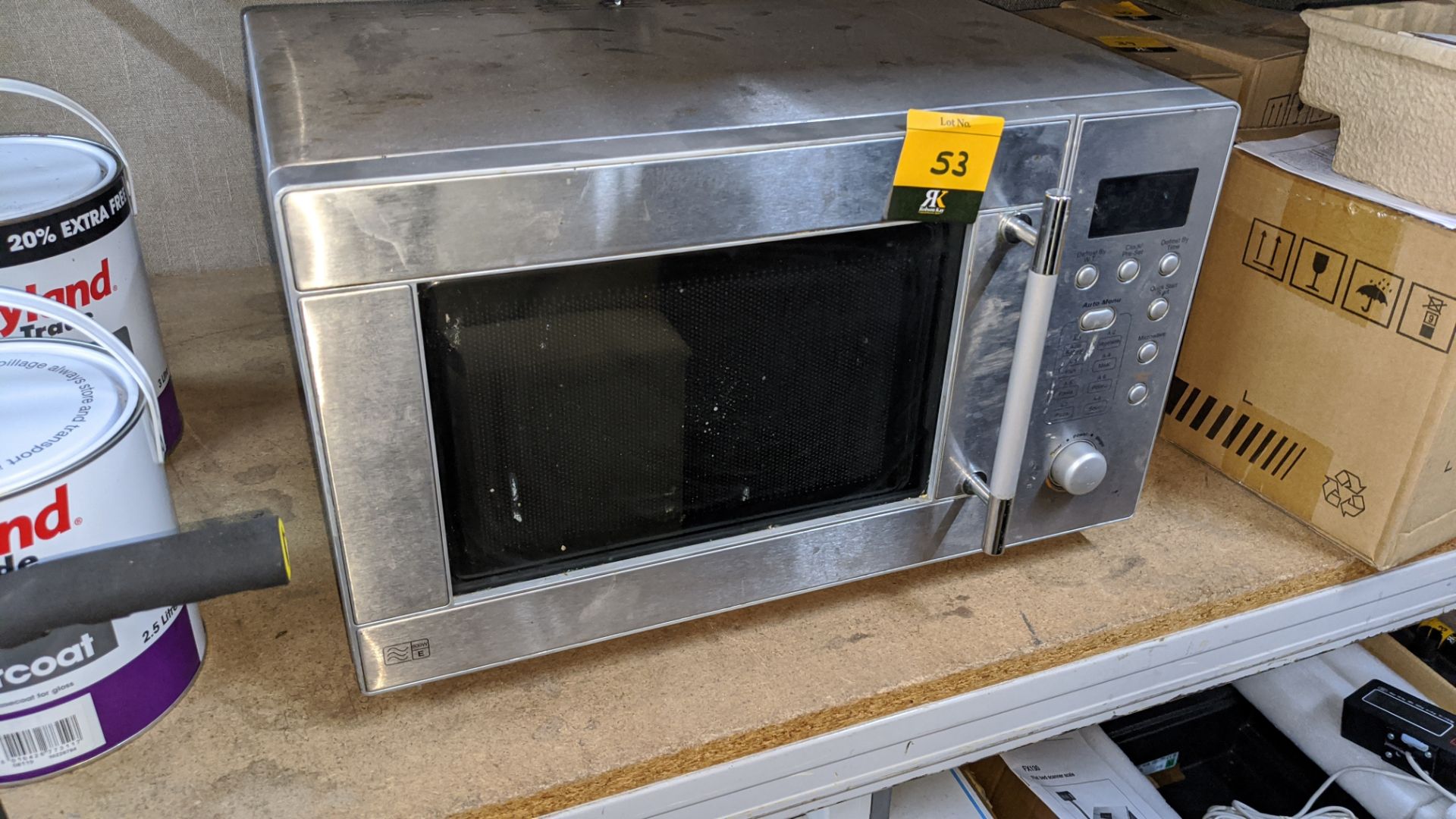 Silver microwave IMPORTANT: You must not bid unless you can pay and collect within 2 days of the - Image 2 of 4