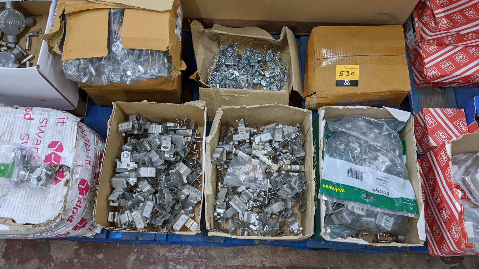 Contents of a pallet of brackets, clips, cable clips and more - pallet excluded IMPORTANT: You - Image 3 of 6