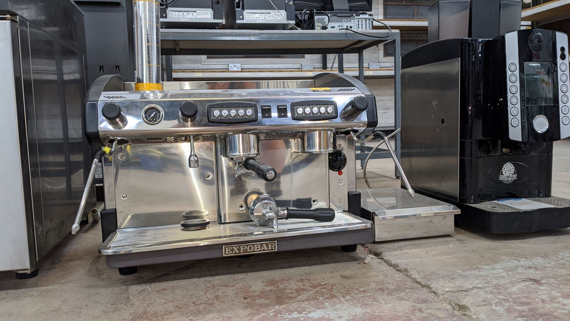 Expobar New Elegance twin head commercial coffee machine with built-in warming platform. MAC-2GR ( - Image 5 of 9