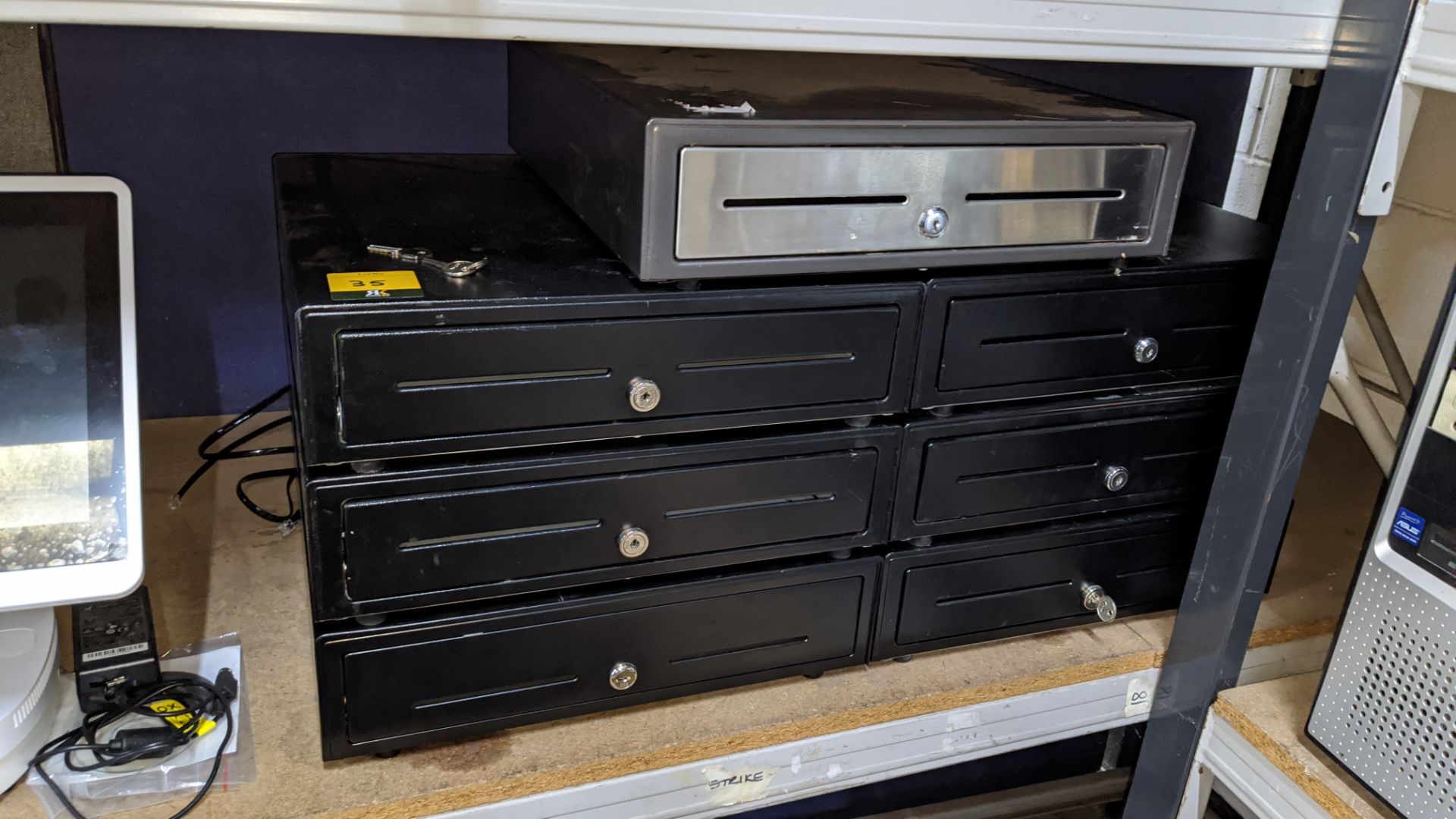 7 assorted cash drawers Lots 35 - 49 consist of the residual assets from an EPOS retailer/ - Image 2 of 3