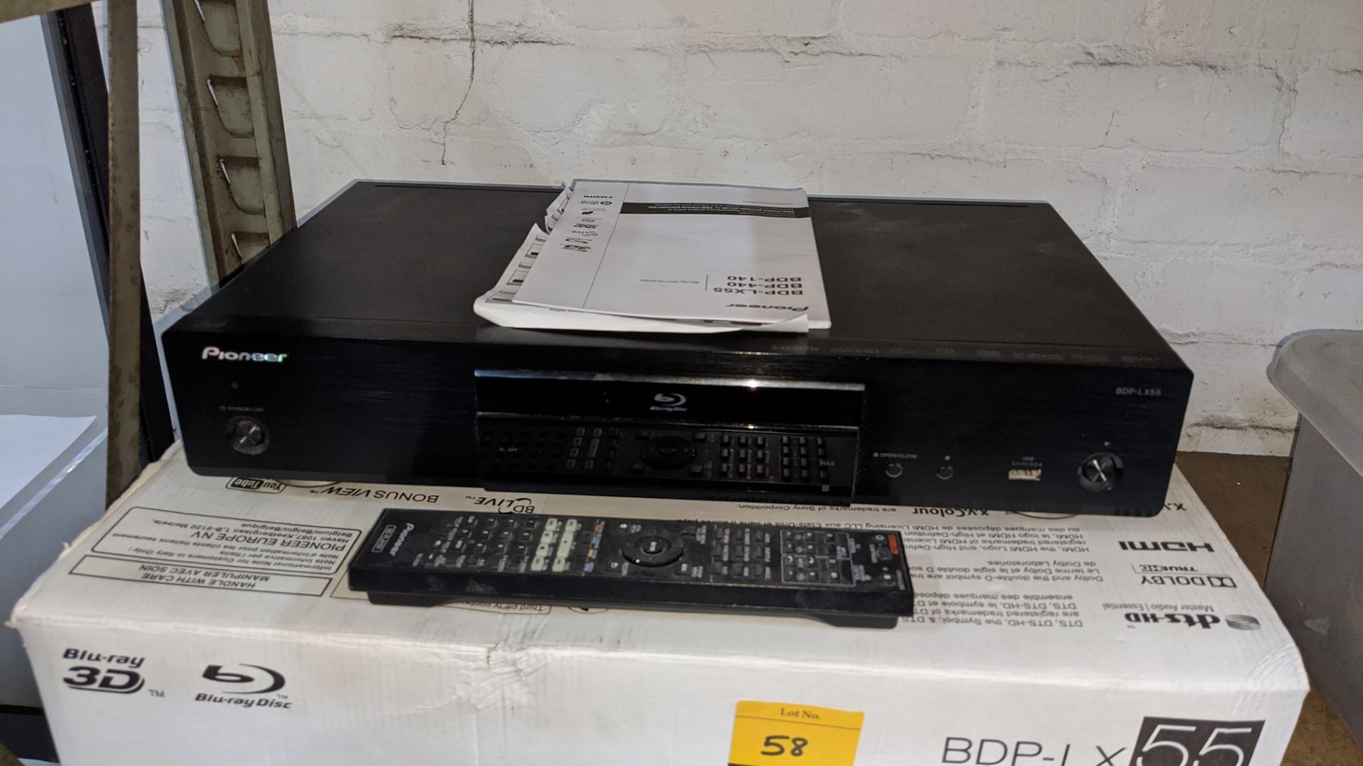 Pioneer 3D Blu-ray disc player model BDP-LX55, including original box, manual, cables and remote - Image 4 of 5