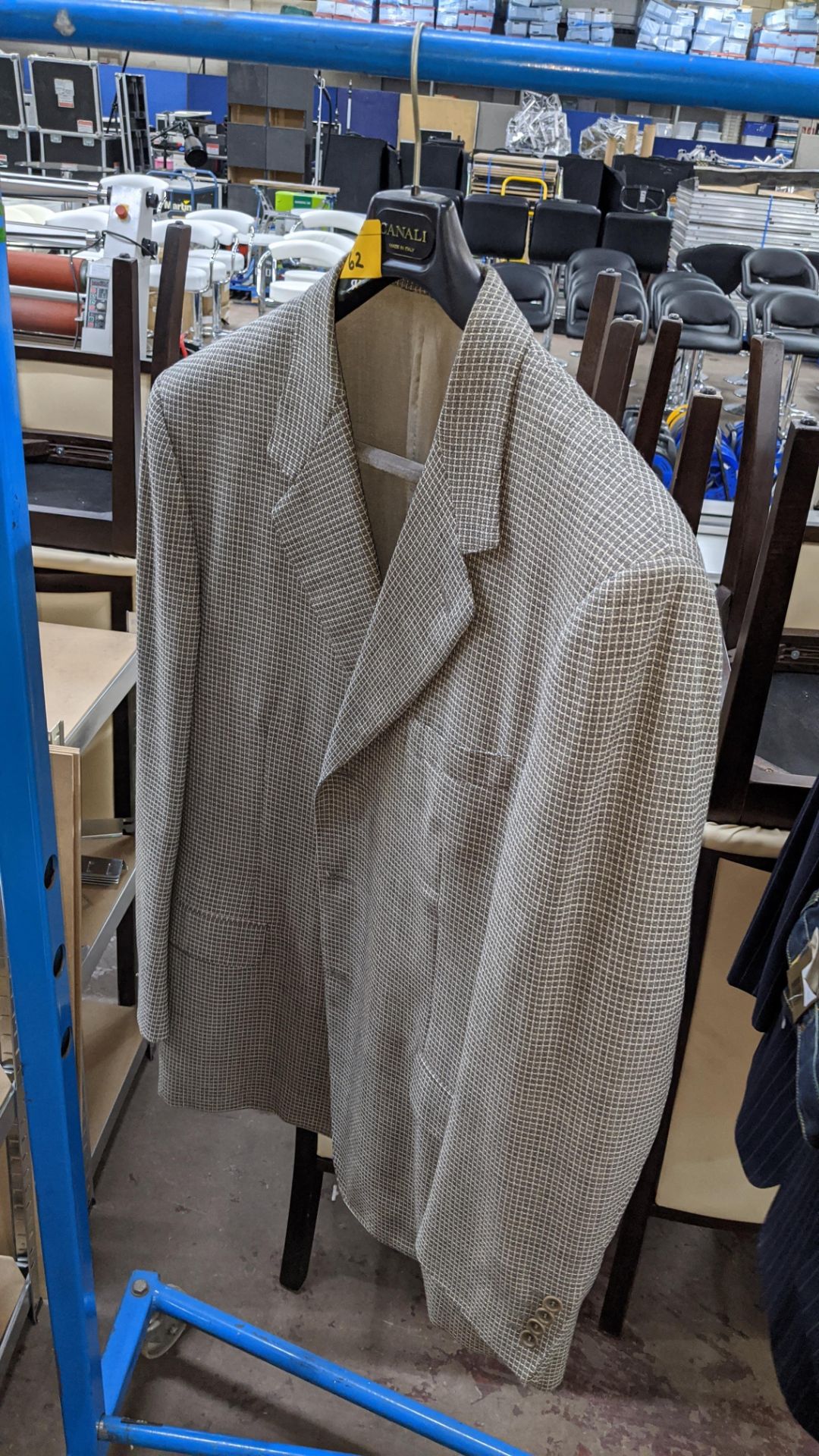 Canali men's blazer in 100% pure wool, size 58R (UK 48R) IMPORTANT: You must not bid unless you