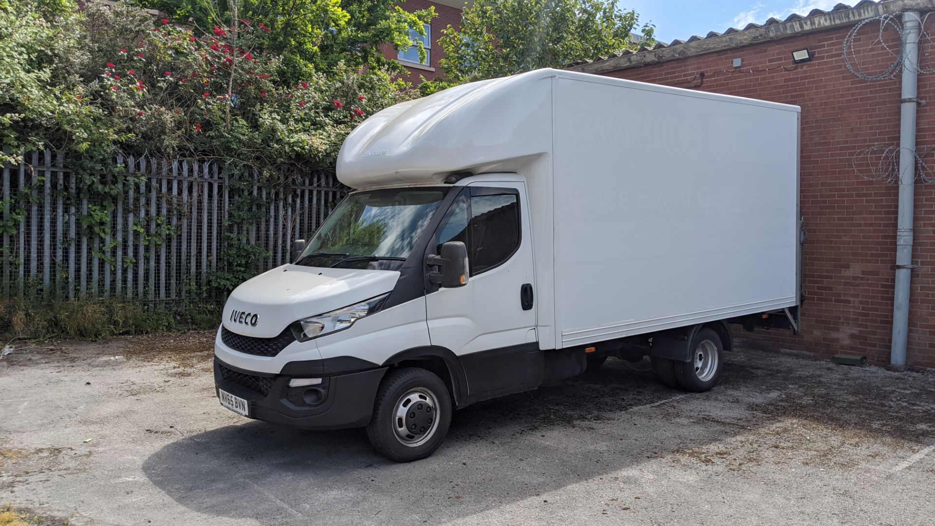 2015 Iveco Daily 35C13 Luton van with tail lift, registration NV65 BVN, 3500kg gross weight, - Image 2 of 34