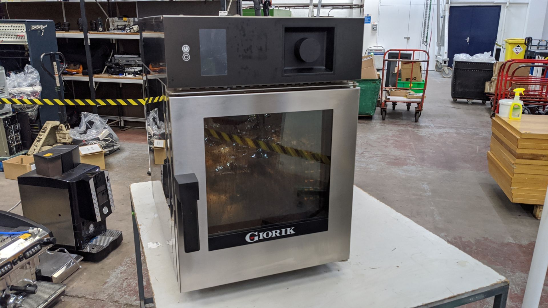 Giorik combi oven model KM061W, serial no. 005843/05/19 and calcium treatment unit Lots 18 - 21 - Image 11 of 21