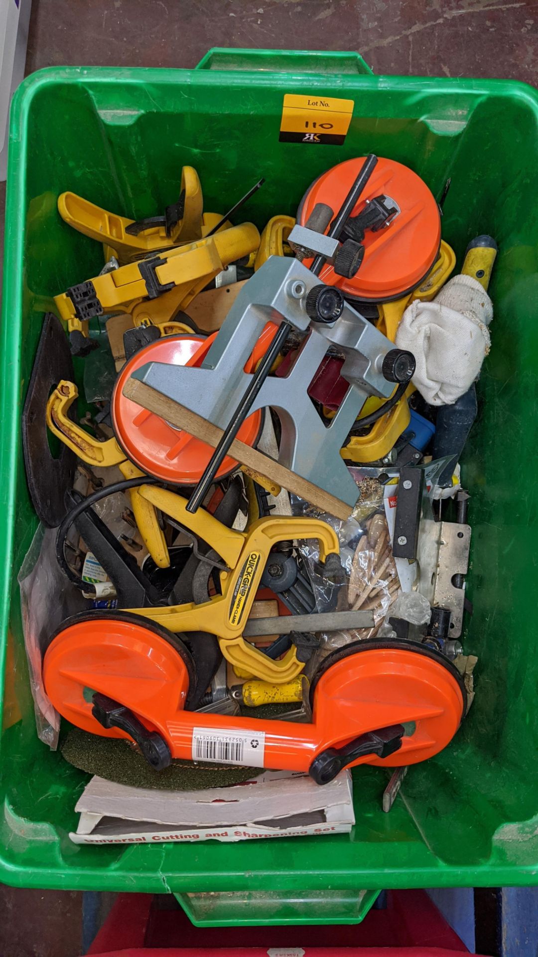 The contents of a crate of clamps, cramps, hand tools & other items Lots 51 - 480 comprise the total - Image 3 of 3