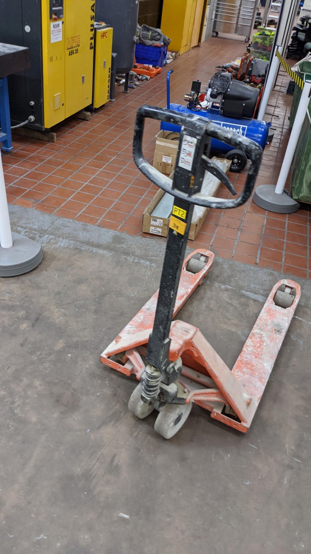 BT pallet truck - LHM230 Lots 1 to 39 comprise the total assets from a fibreglass mould manufacturer - Image 2 of 5