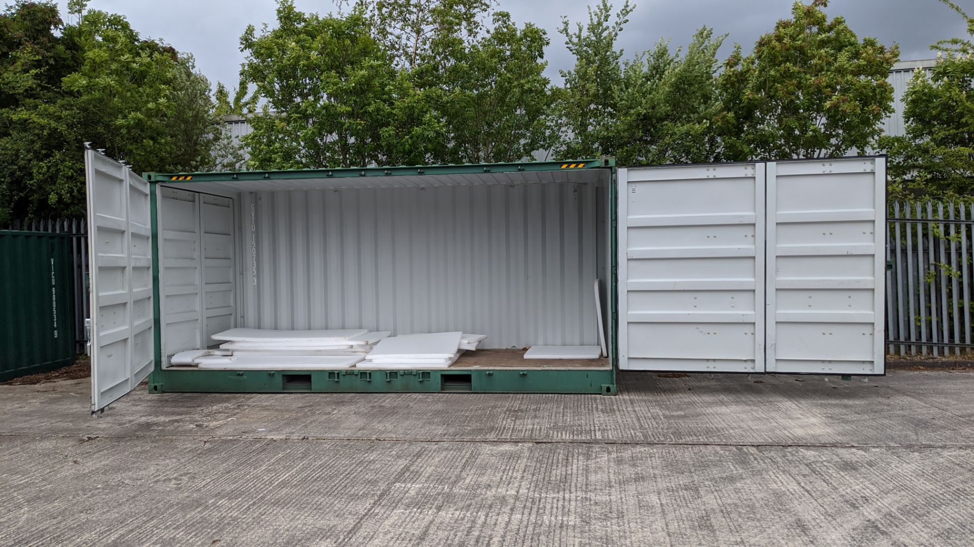 Metal shipping container, extra high (9'6 high), approx. 20' long x 8' wide. Set of regular doors at - Image 3 of 12