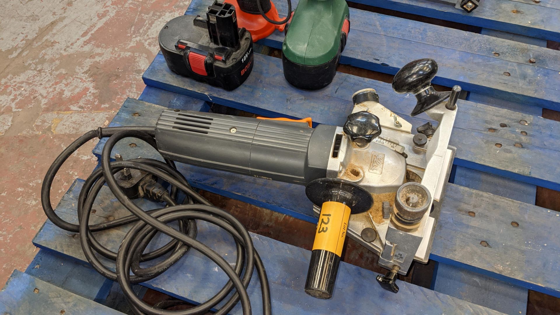 Elu angle grinder with attachment as pictured Lots 51 - 480 comprise the total assets of Mills Media - Image 4 of 4