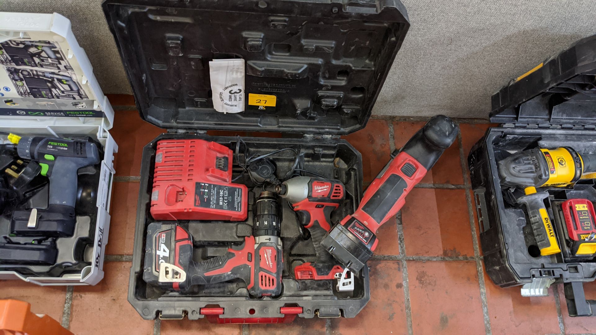 Milwaukee cordless power tools comprising case with 2 drivers, 2 batteries & 1 charger plus separate - Image 2 of 6