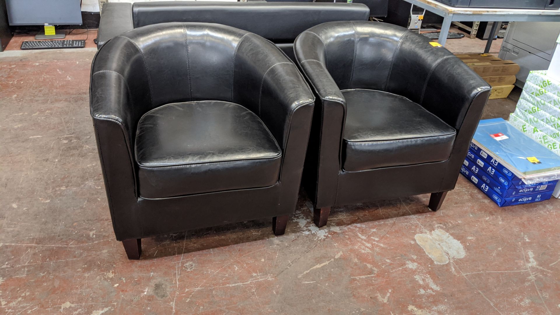 Pair of leather/leather look tub chairs - Image 2 of 3