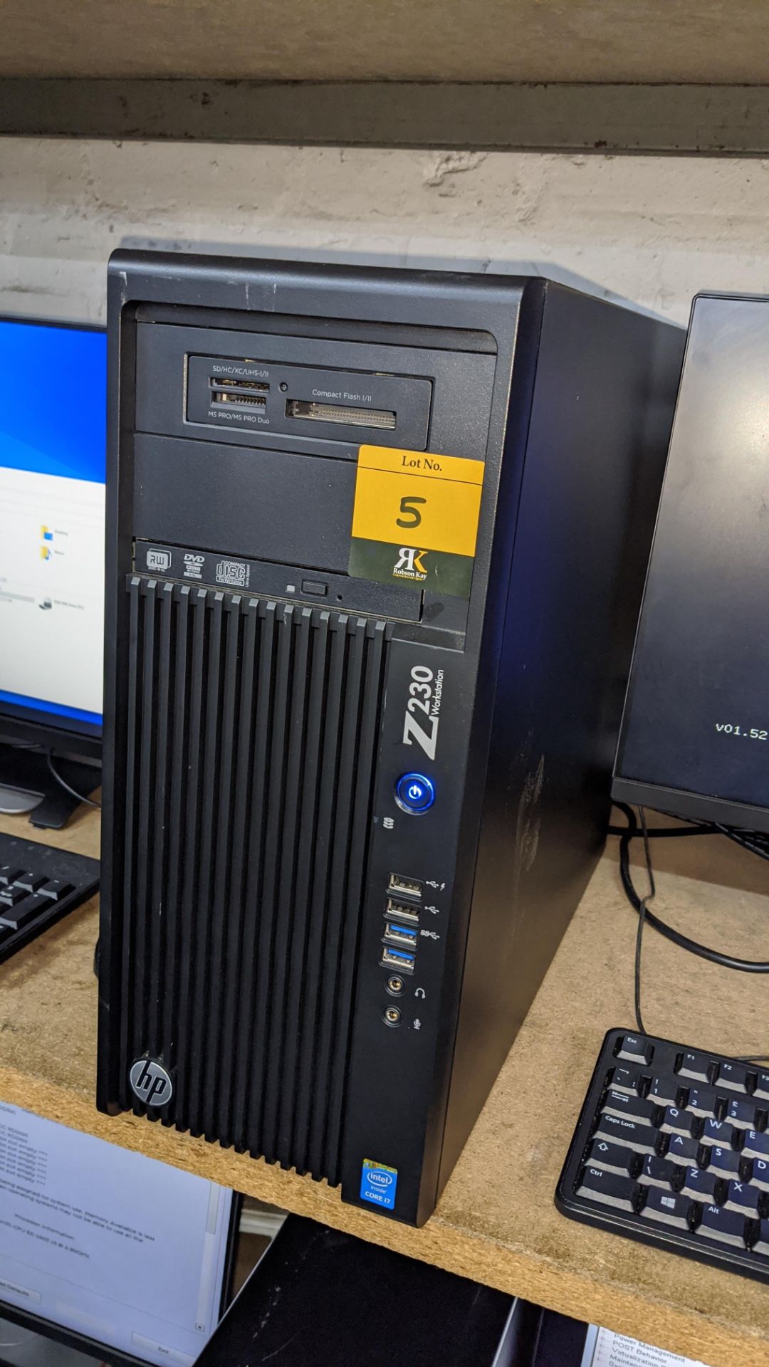 HP Z230 workstation with Intel Core i7-4790, 16Gb RAM, 250Gb SSD drive, 1Tb HDD drive, DVD RW drive, - Image 3 of 5