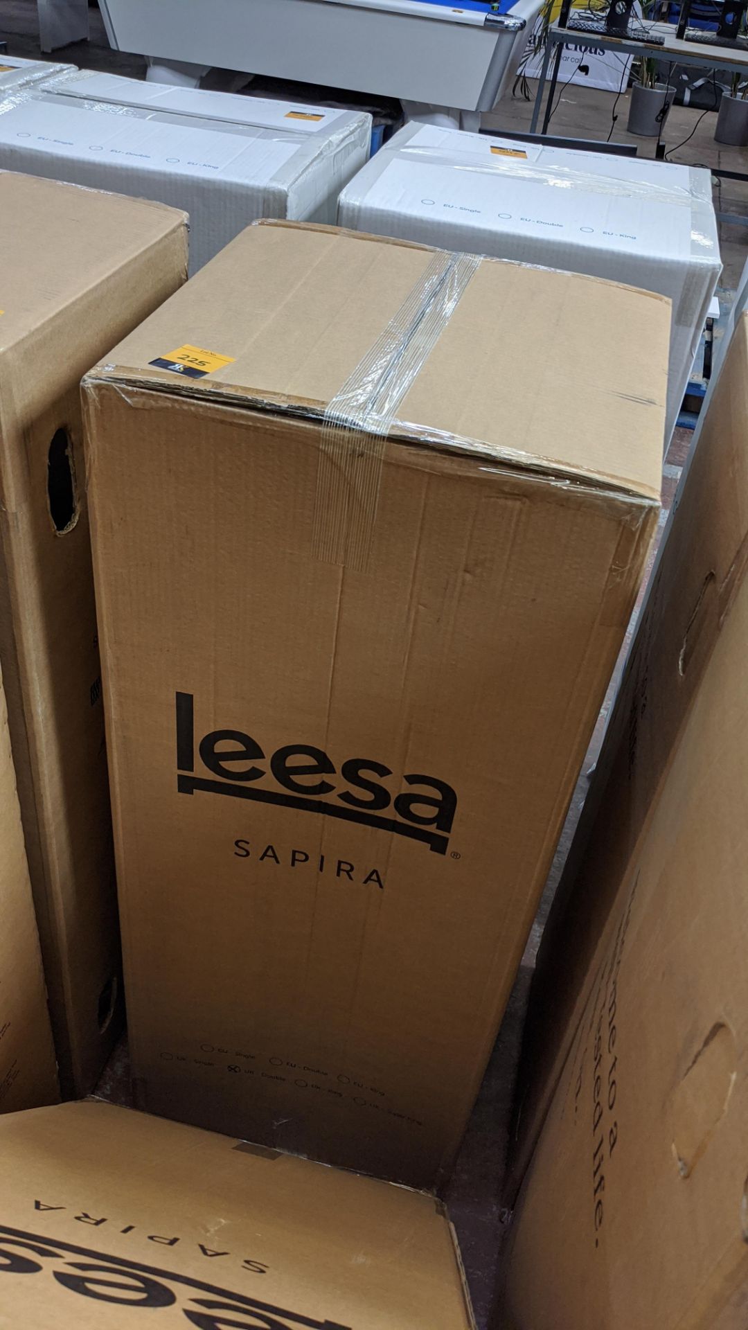 Leesa size UK Double Sapira luxury hybrid pocket sprung & memory foam mattress. Combines layers of